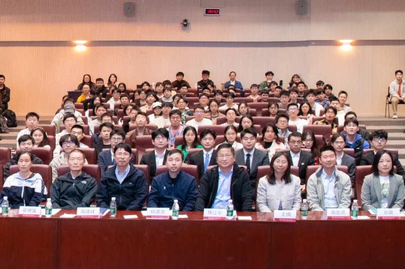 图1 第十届36365线路检测中心no1研究生“学术之星”学院答辩会合影_resized.jpg