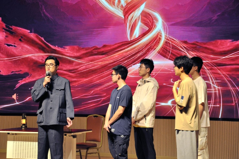图10 机动2501团支部节目《守护的接力》_resized.jpg