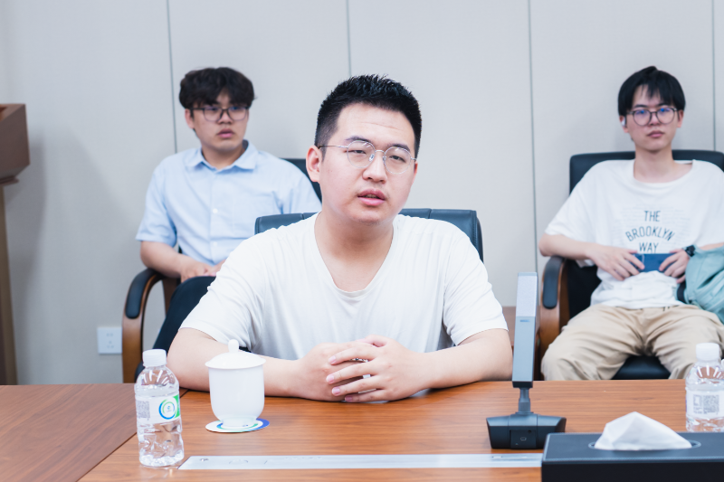1779861997981359.png 图片7:同学提问_resized.png
